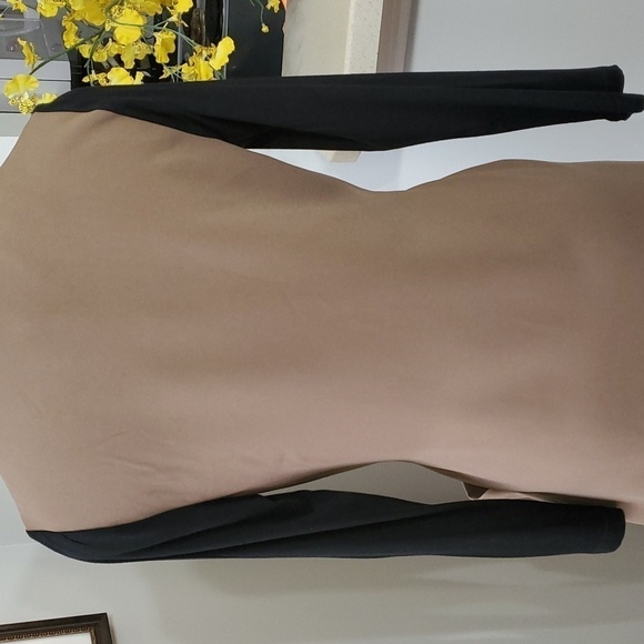 FREEWAY JACKET. CLAY COLOR with black sleeves and big pockets with tie. … - Picture 6 of 9